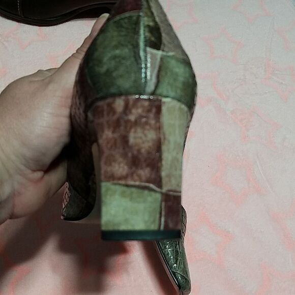 Stefanie Collection chunky heel size 9M - Picture 5 of 7